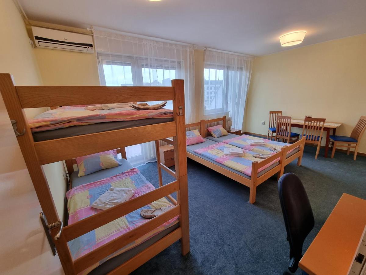 Spirit Apartments Belgrado Esterno foto