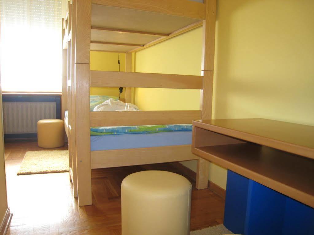 Spirit Apartments Belgrado Esterno foto