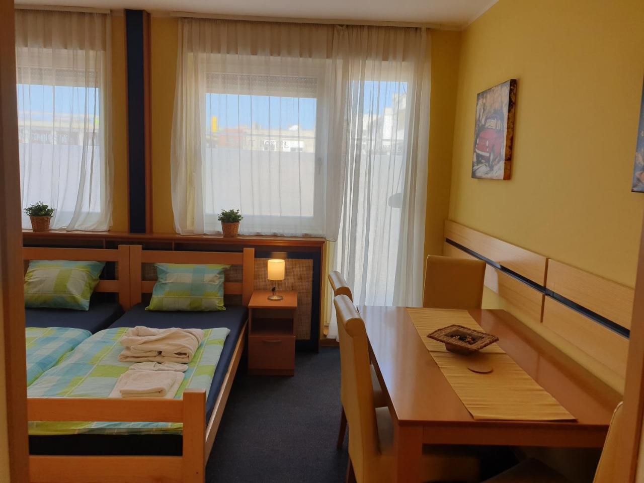 Spirit Apartments Belgrado Esterno foto