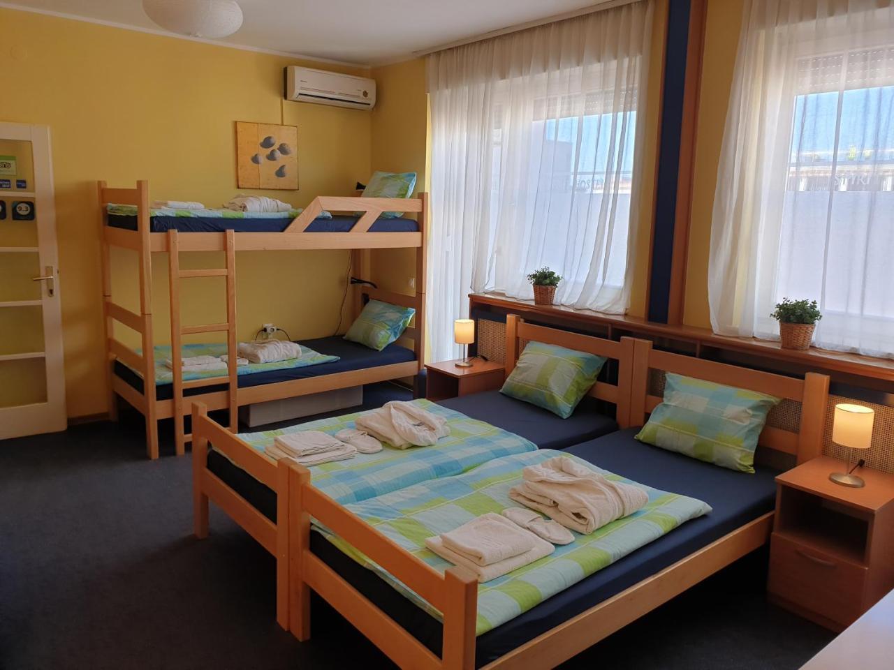 Spirit Apartments Belgrado Esterno foto