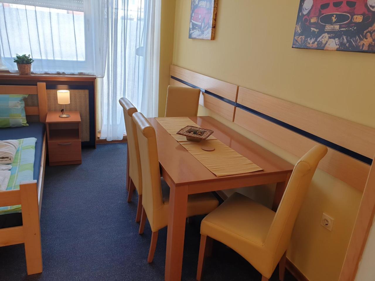Spirit Apartments Belgrado Esterno foto